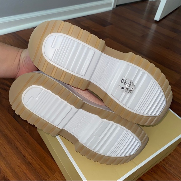 NWT Michael Kors Sneakers - Picture 7 of 7